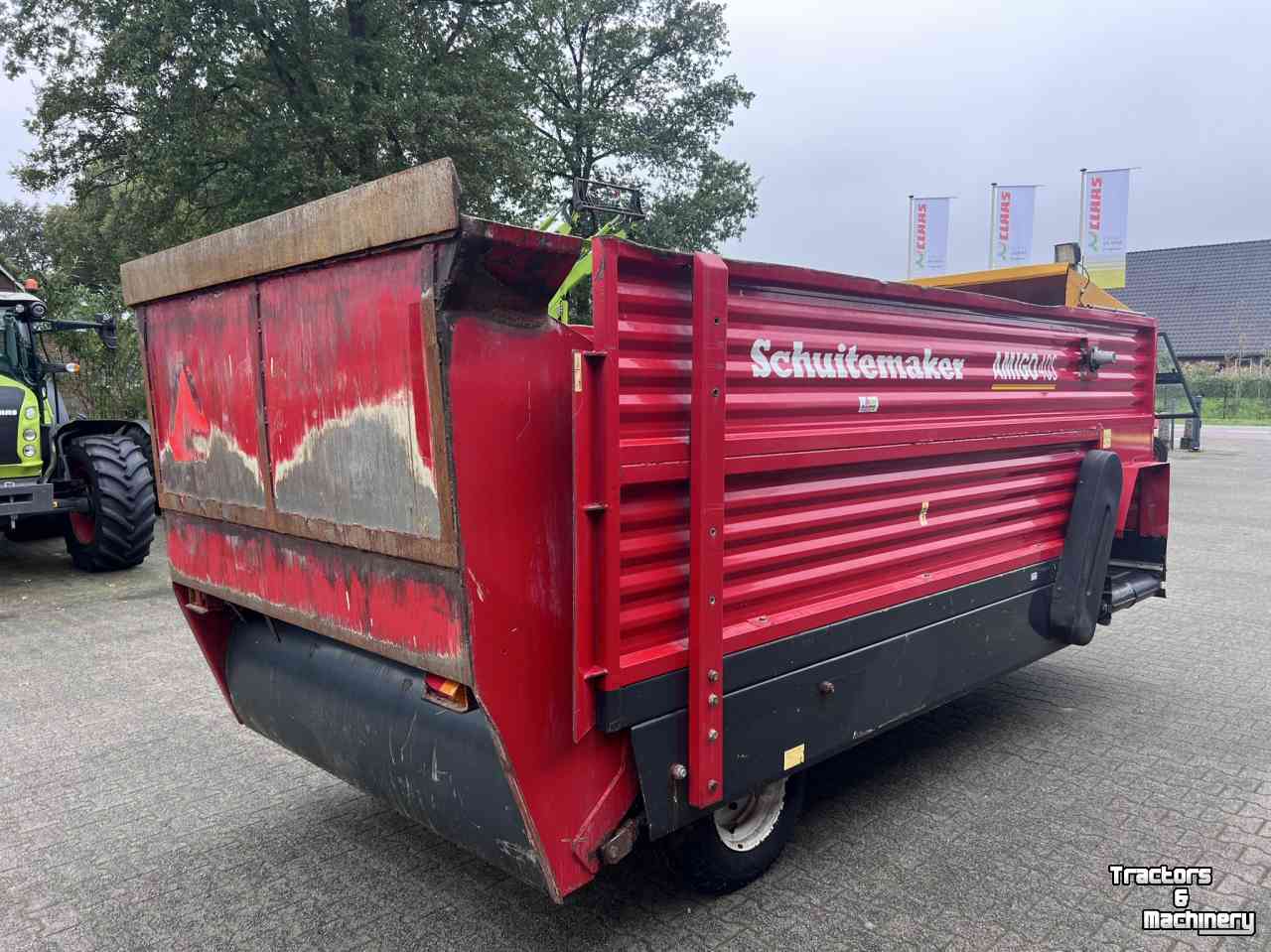Silage-block distribution wagon Schuitemaker Amigo 40S