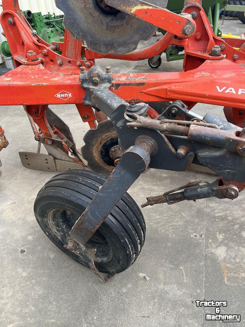 Ploughs Kuhn VARI MASTER 121