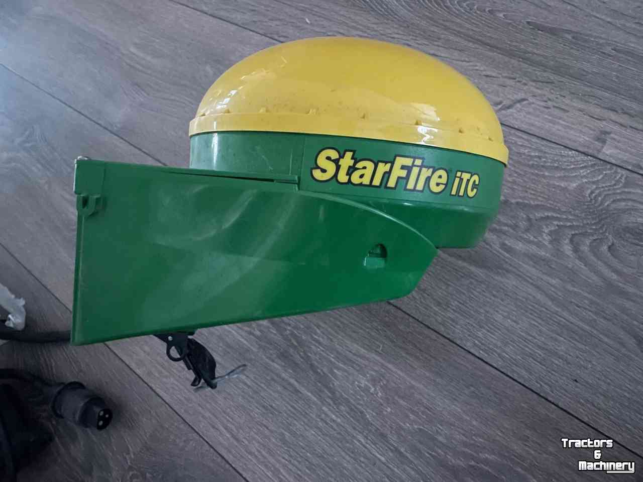 GPS steering systems and attachments John Deere JD AMS STARFIRE D-GPS