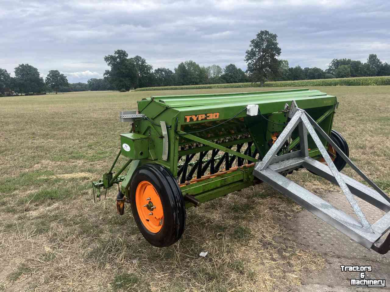 Seed drill Amazone D7-300