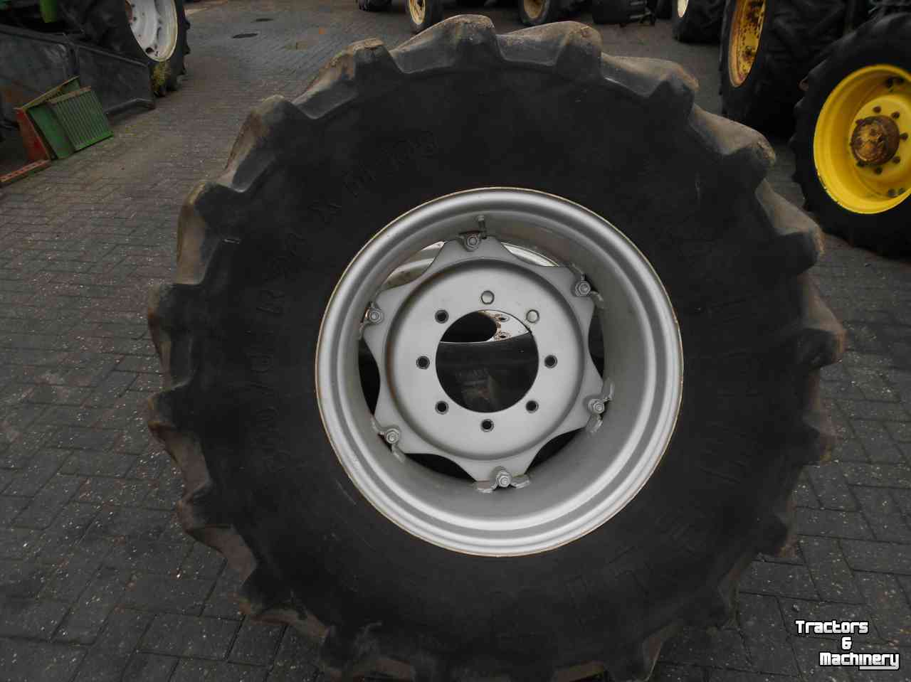 Wheels, Tyres, Rims & Dual spacers Michelin 540/65r24