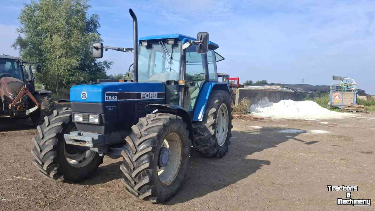 Tractor Ford 7840