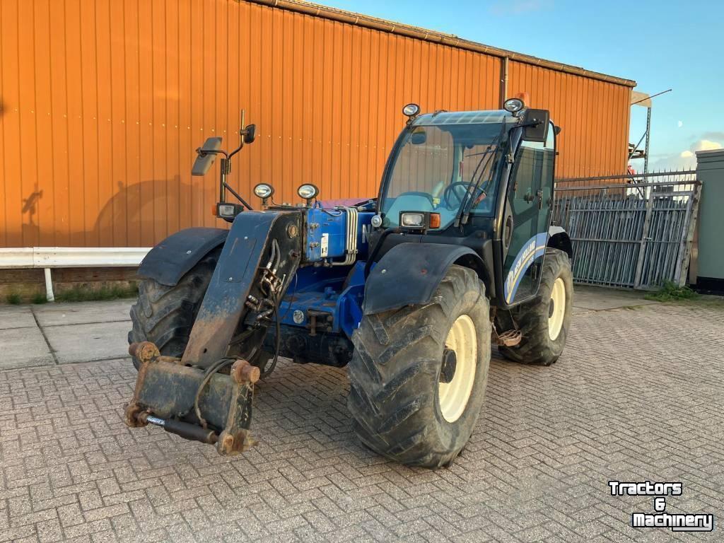 Telehandler New Holland LM 7.35