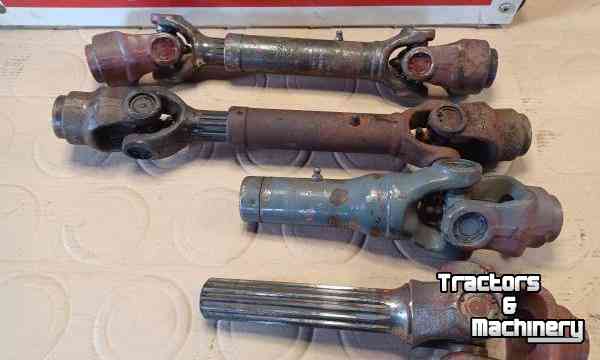 Used parts for tractors Holder Aandrijfas / Drive shaft / Tussenas / Intermediate shaft