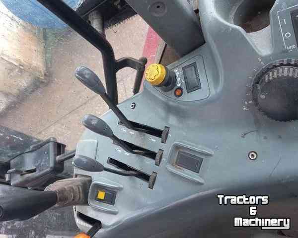 Tractors Case-IH MX 135 Tractor