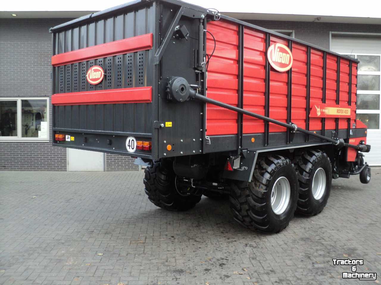 Self-loading wagon Vicon Rotex 452   Verkocht
