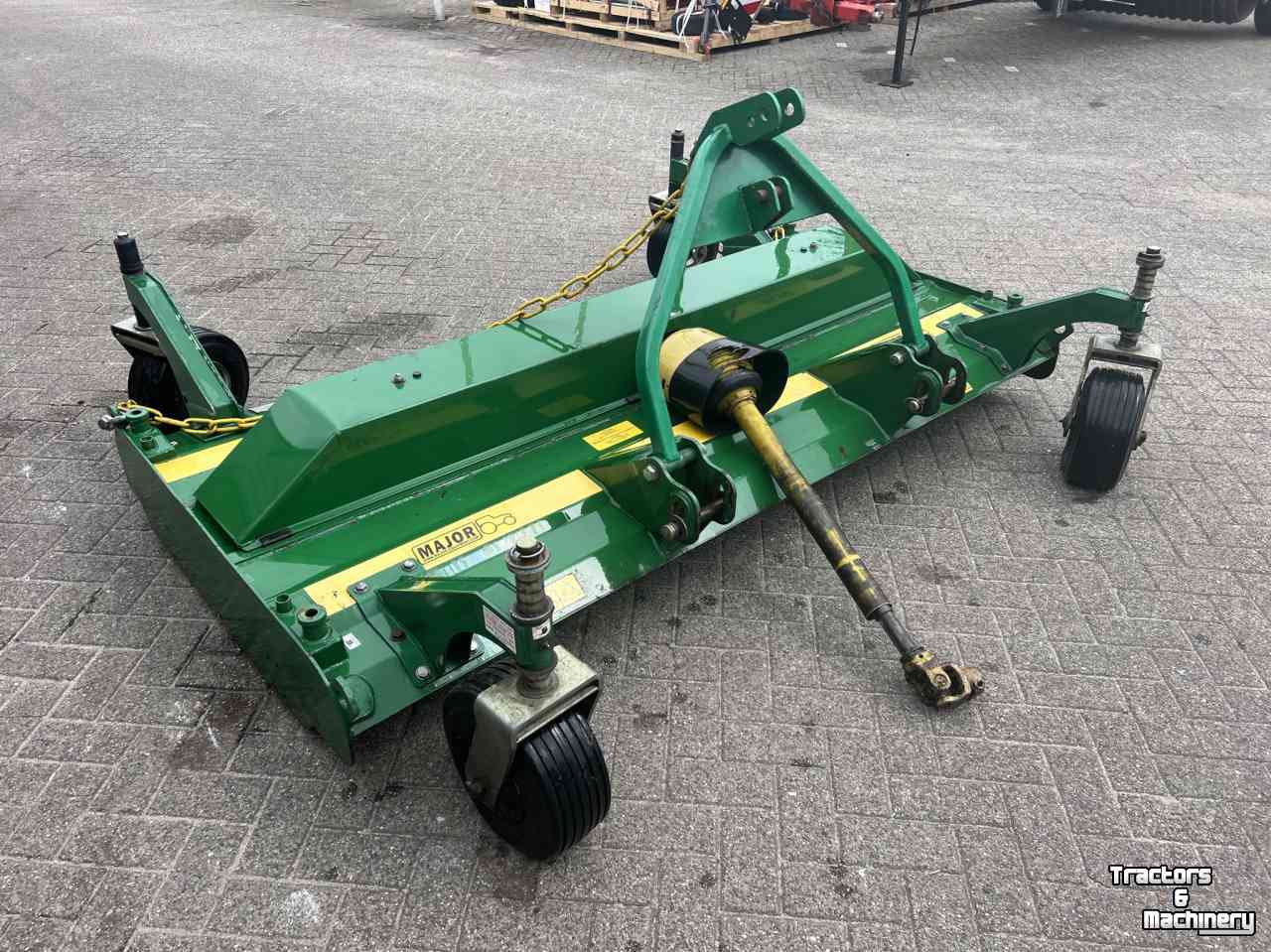 Pasture topper Major Rollermower 8400 front