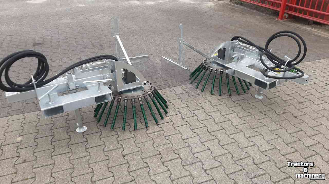 Weed brusher  VL Weed Brush onkruidborstel heftruck of shovel