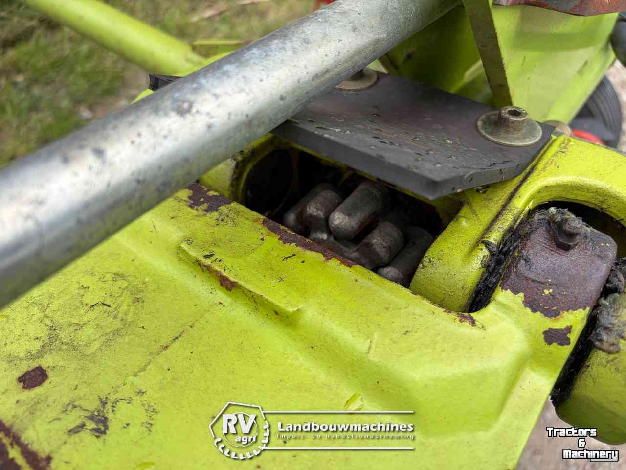 Tedder Claas Volto 1320T