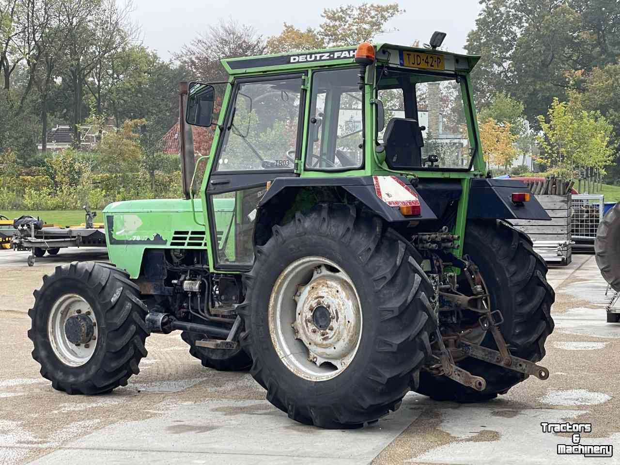 Tractors Deutz-Fahr D 7807C Allrad