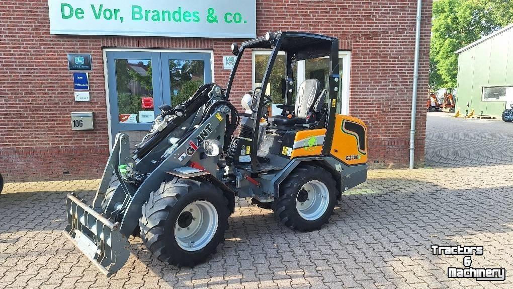 Wheelloader Giant G2700E