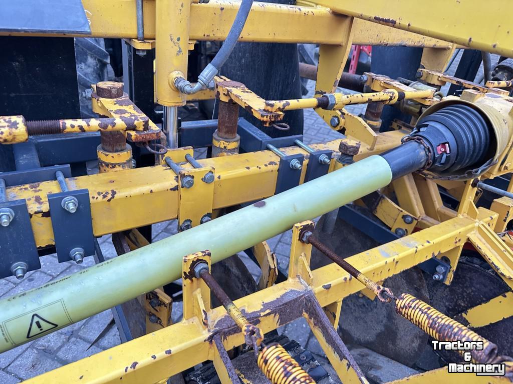 Onion harvester Samon 4 rij Voorraadrooier