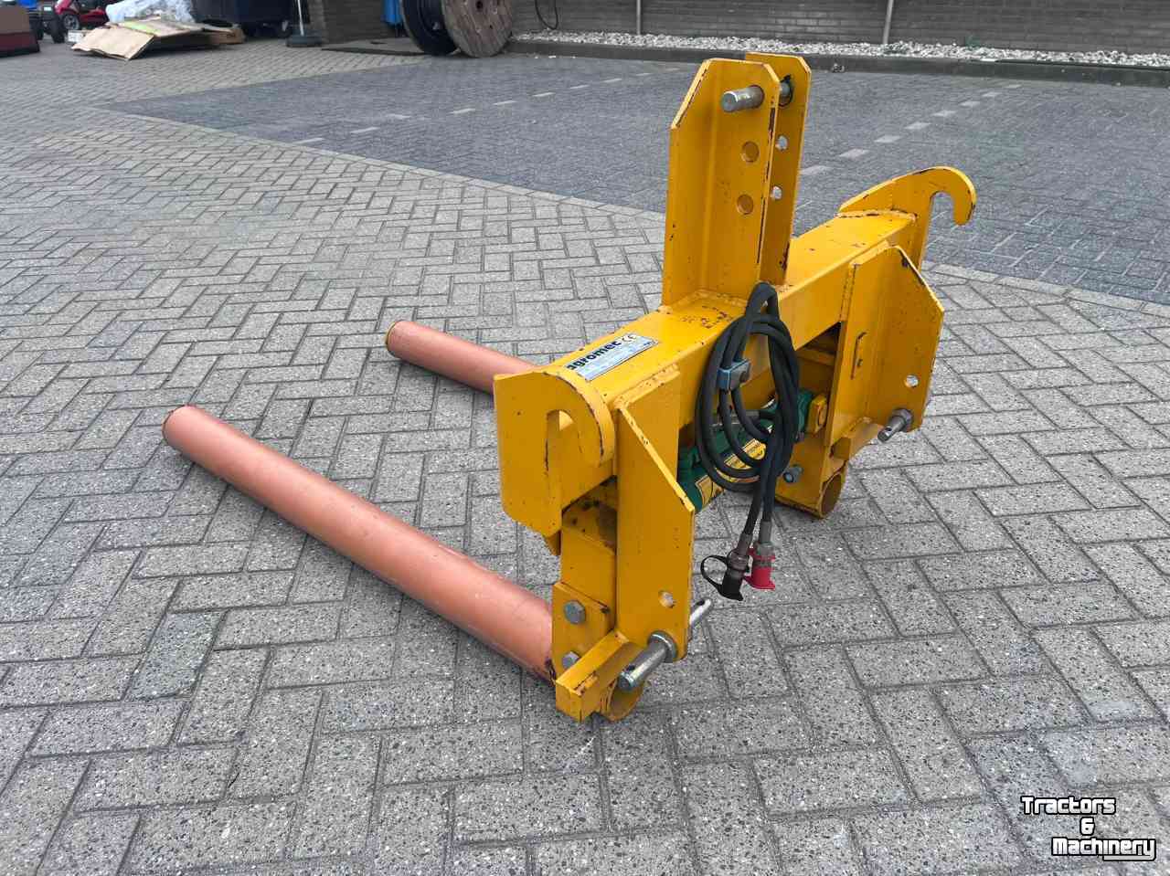 Other attachments and accessories  Agromec ronde balenklem ongebruikt