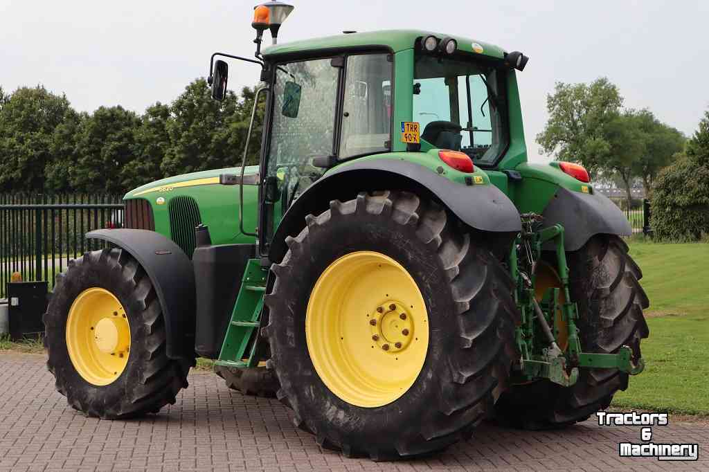 Tractor John Deere 6820