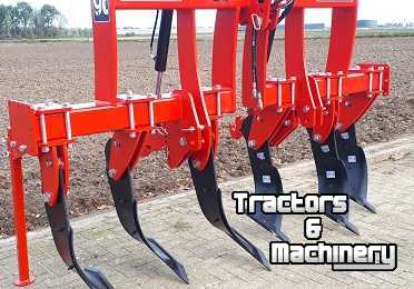 Deep subsoiler ADV Technik Voorzetwoeler vomumatra met stand. hydr. hef