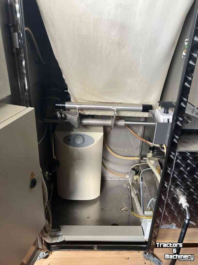 Mobile feedstation Urban Diverse U40 drinkautomaten