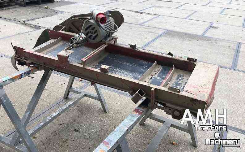 Conveyor  1560X400 MM OPVOERBAND ELEVATORBAND ELEVATOR BELT FÖRDERBAND STEIGBAND