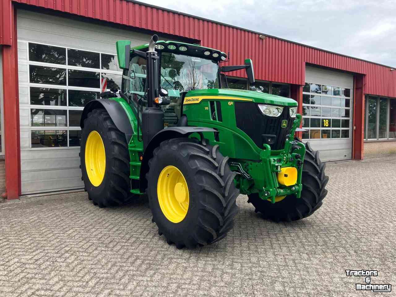 Tractor John Deere 6R 215