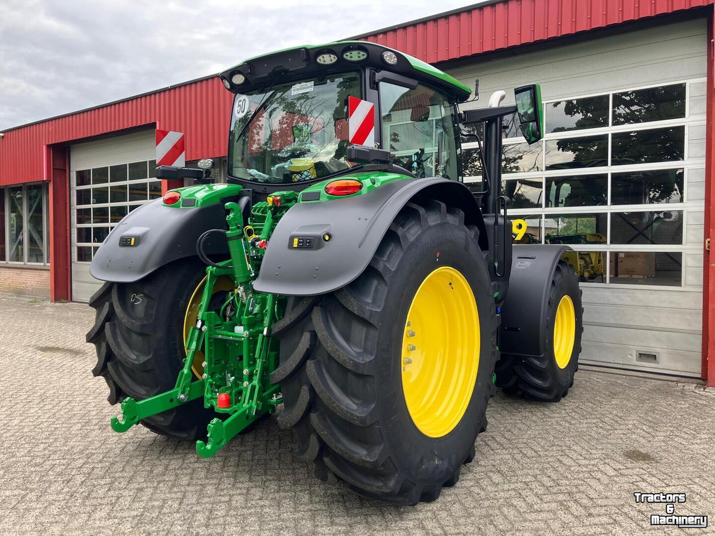 Tractor John Deere 6R 215
