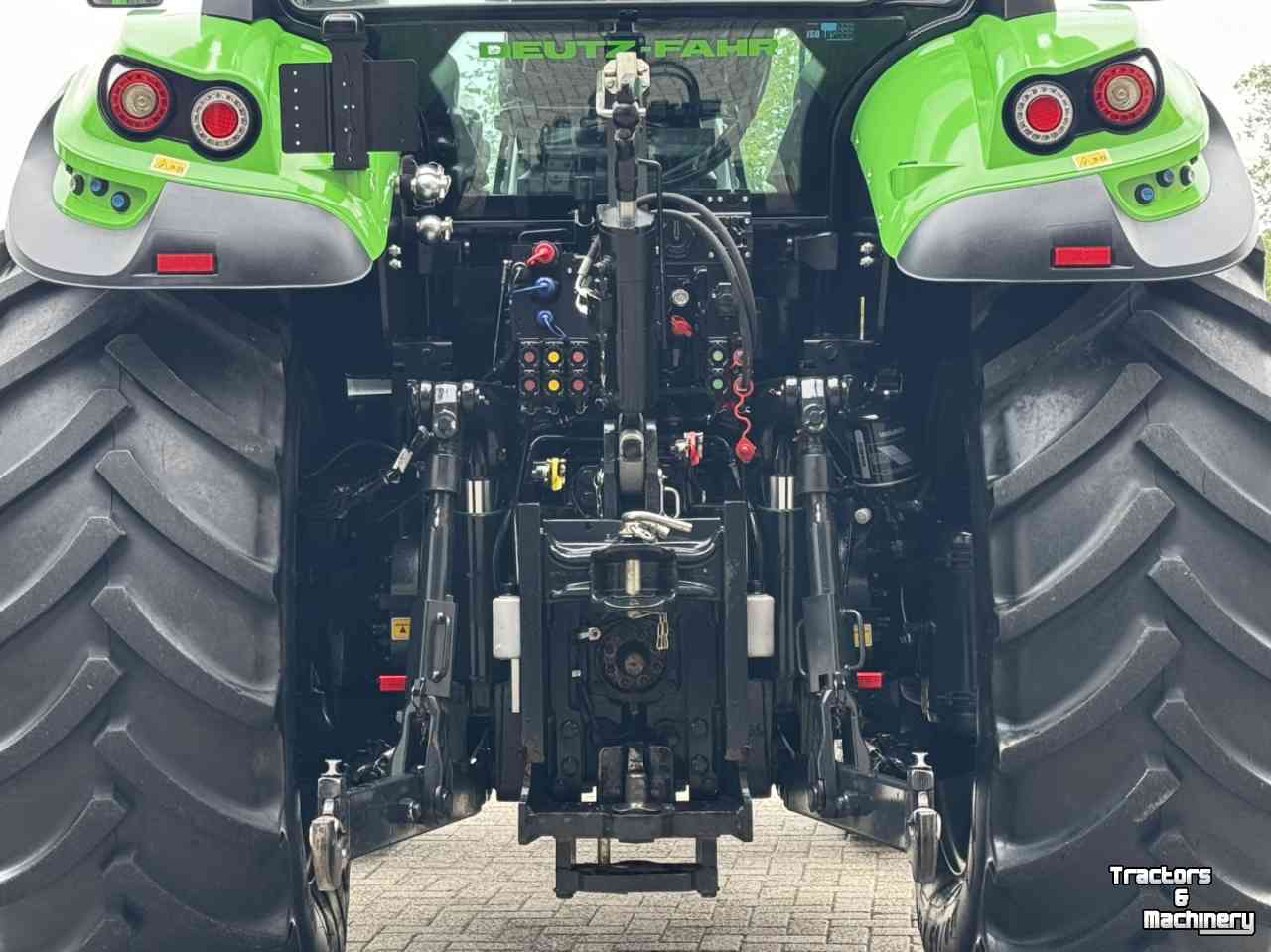Tractor Deutz-Fahr Agrotron 6210 TTV vario Stage V Fronthef+pto Lucht Hydr rem GPS 1382u