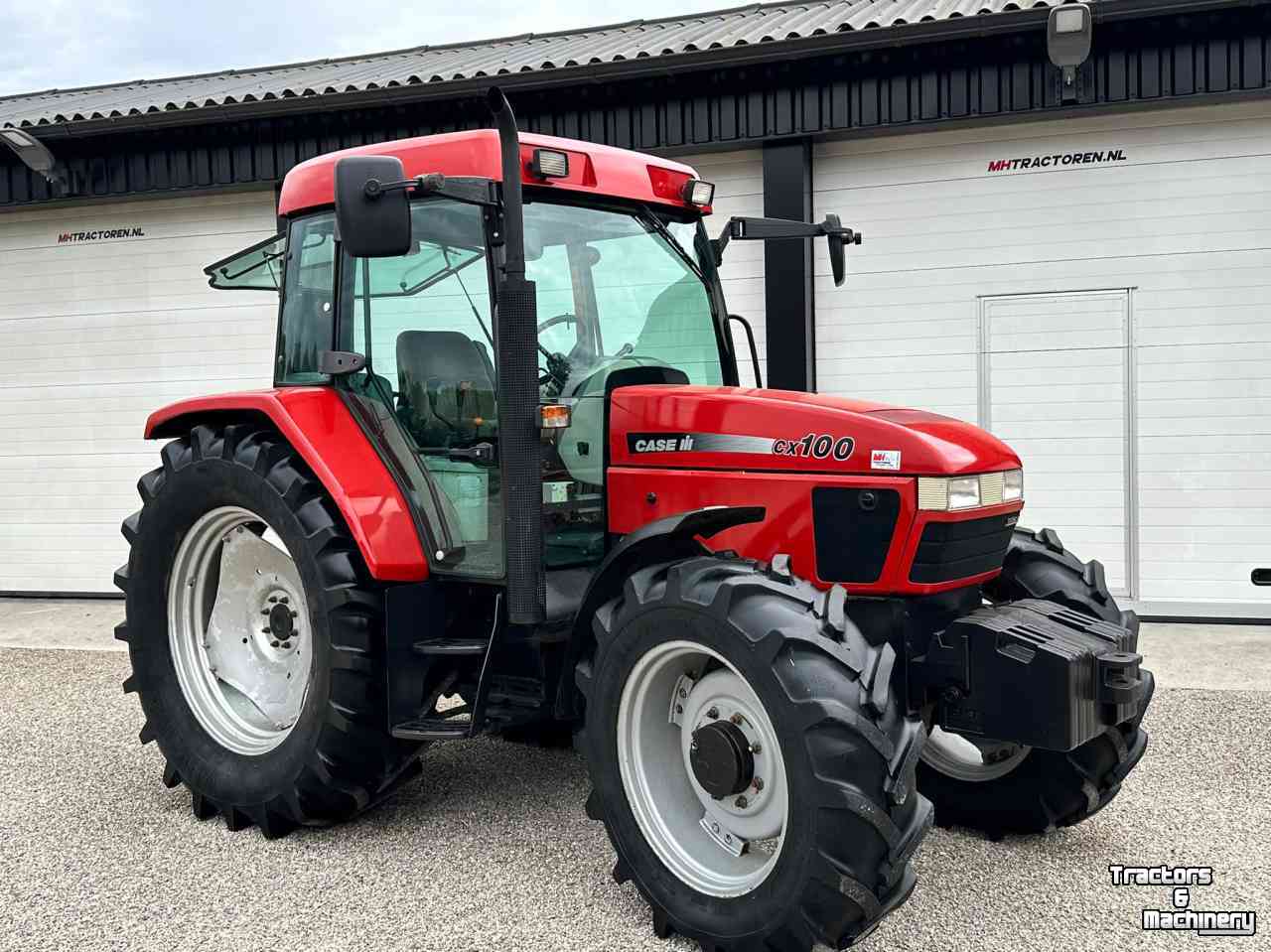 Tractor Case CX100