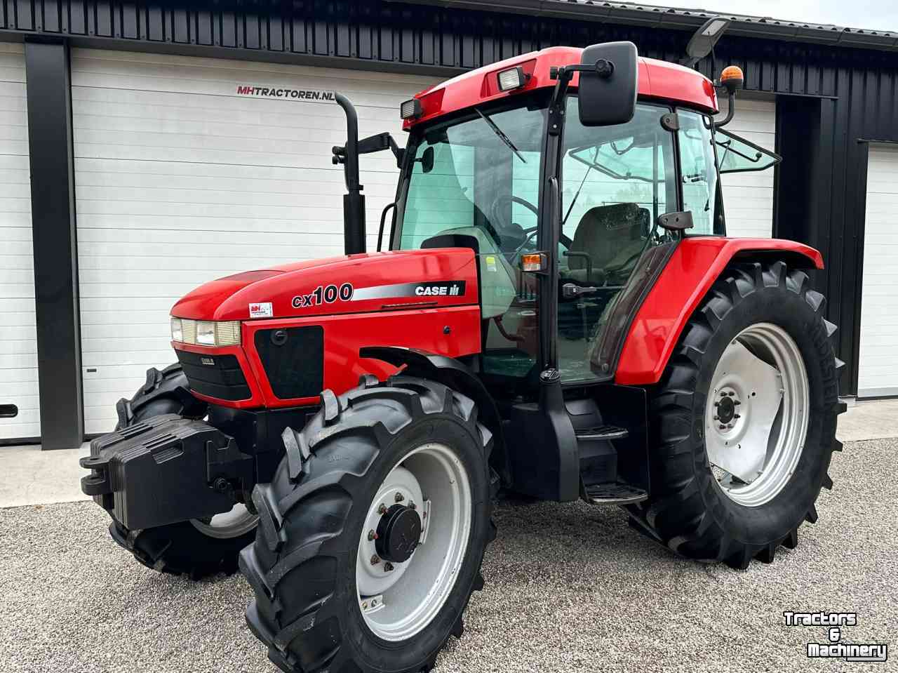 Tractor Case CX100