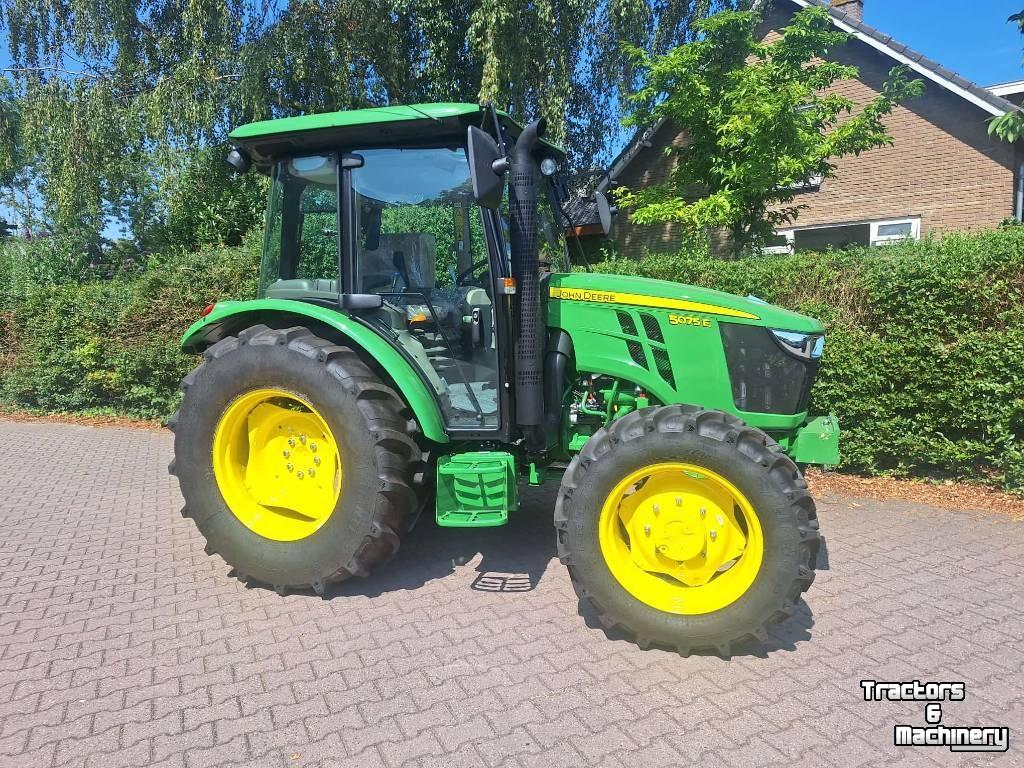 Tractor John Deere 5075 E