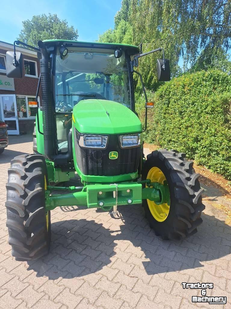 Tractor John Deere 5075 E