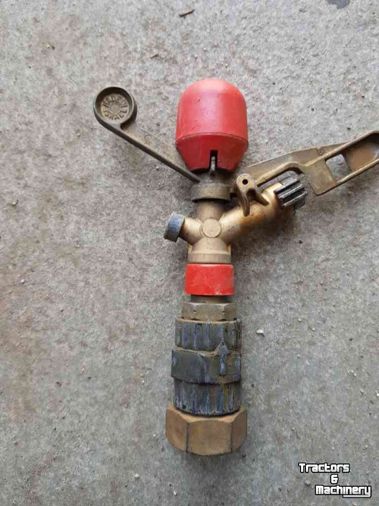 Other irrigation equipment and accessories  Naan sproeiers