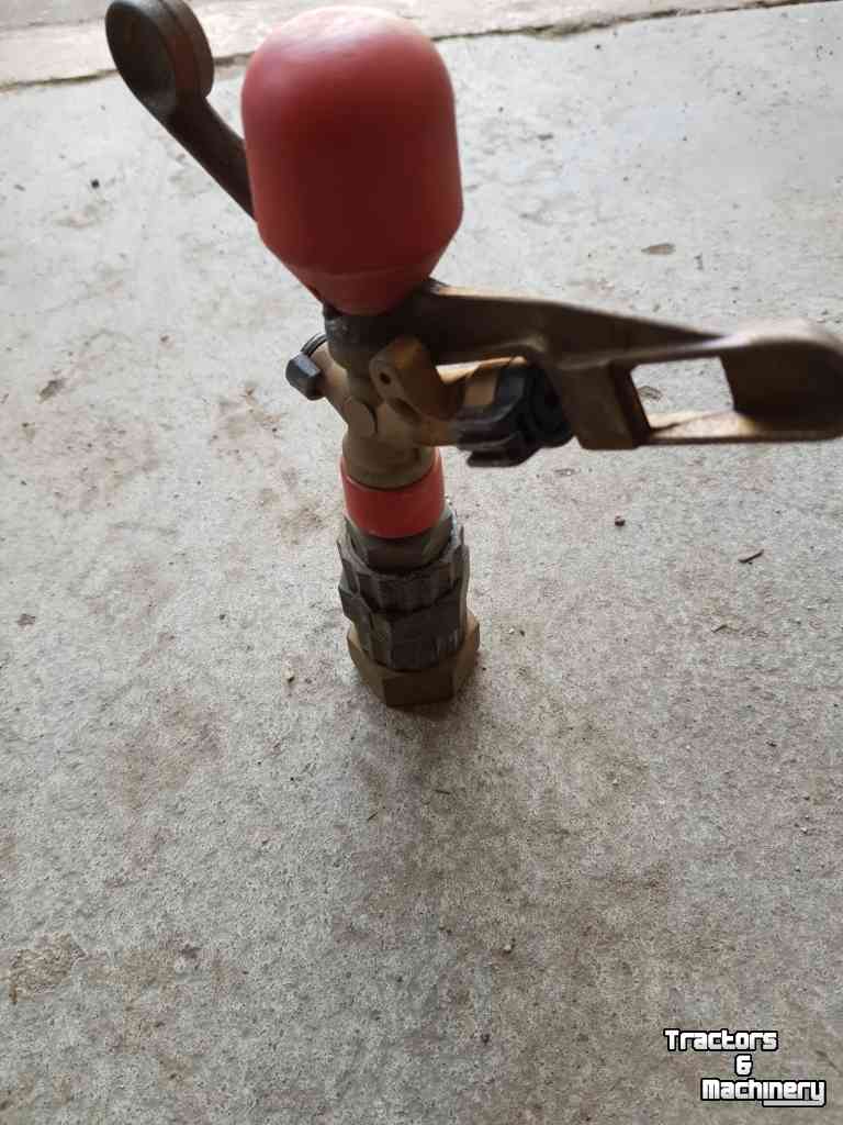 Other irrigation equipment and accessories  Naan sproeiers