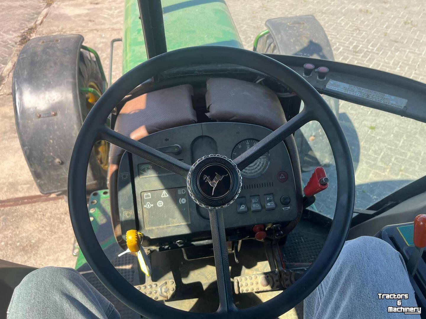 Tractor John Deere 3140