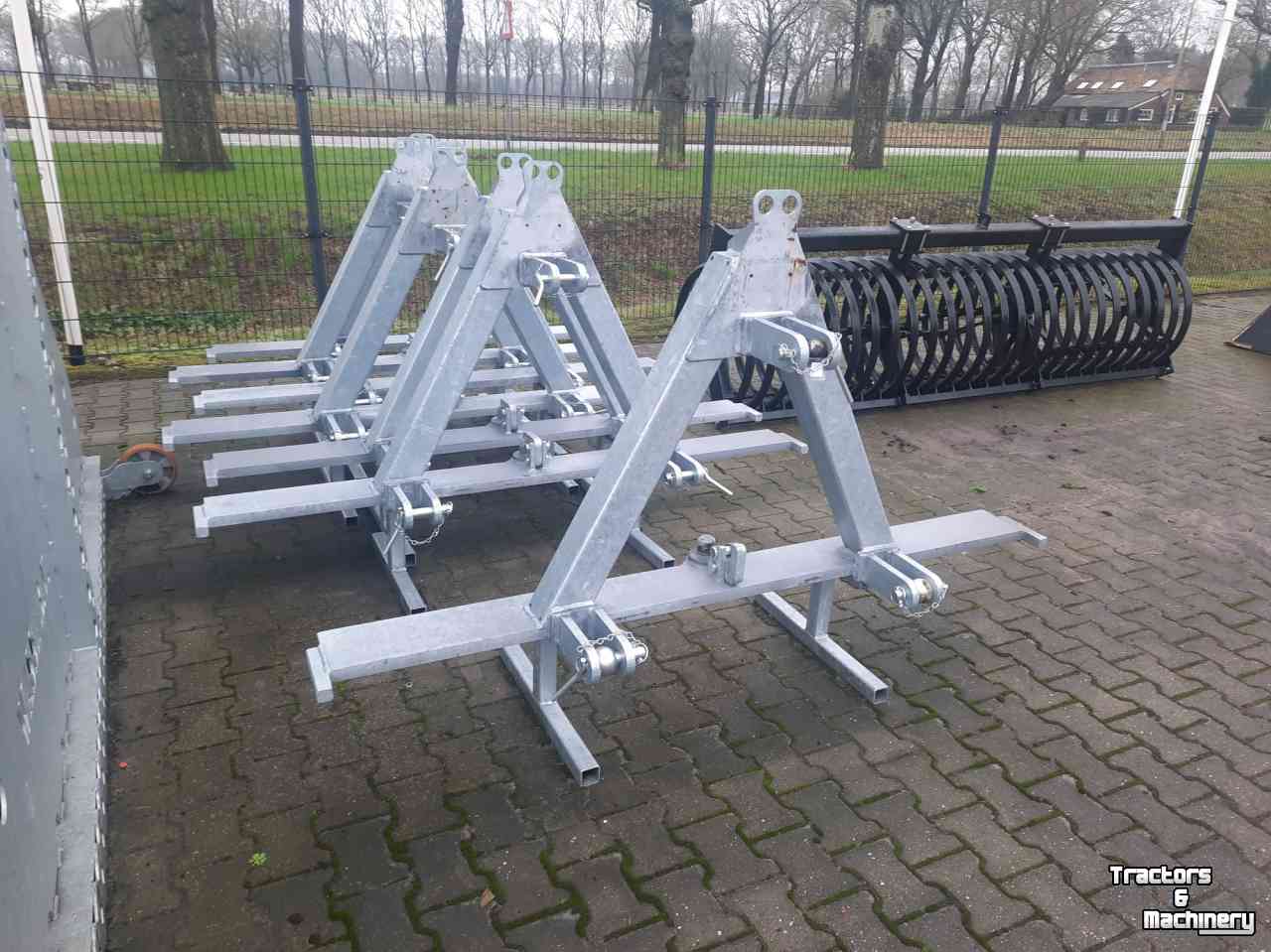 Other irrigation equipment and accessories  Uittrekbok
