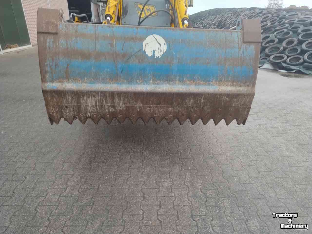 Silage grab-cutter AP Kuilhapper Volvo 180 cm