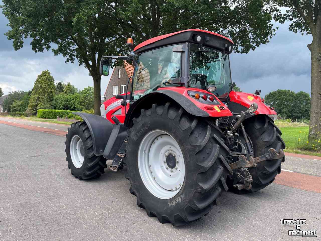 Tractor McCormick XTX 165