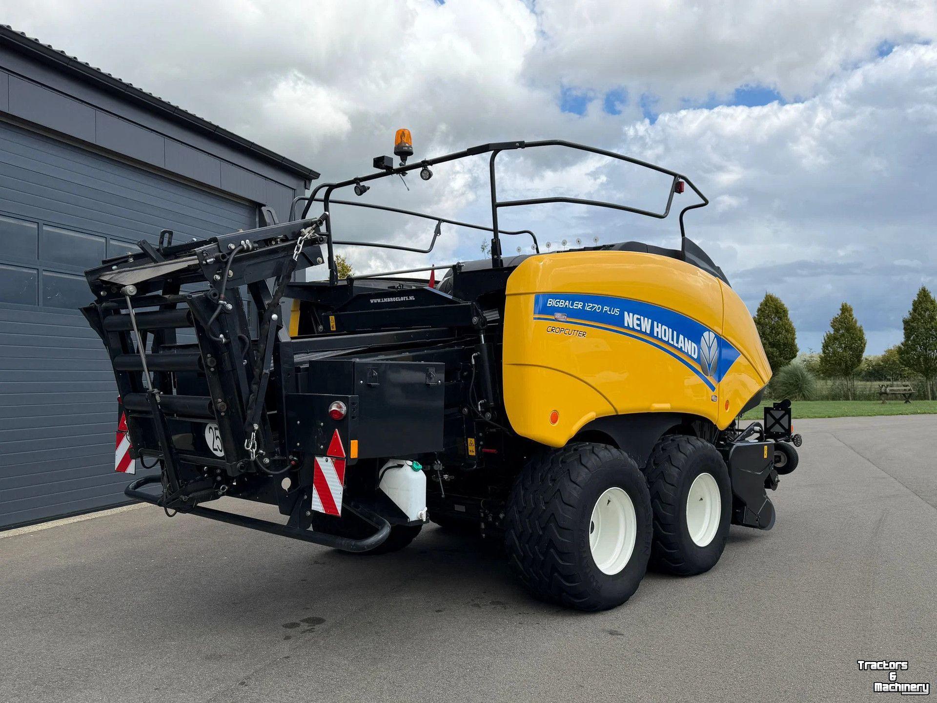 Balers New Holland BIGBALER 1270 PLUS BigBaler 1270 Plus CropCutter Vierkante balenpers