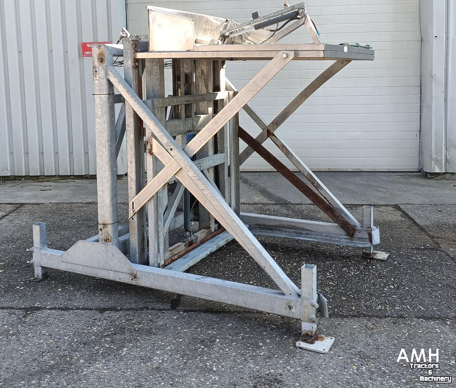 Bulk box tipper Mountec Kistenkantelaar MKK-1200 1800X2300X2000 Kisten kantelaar lediger box tipper kistenkipper
