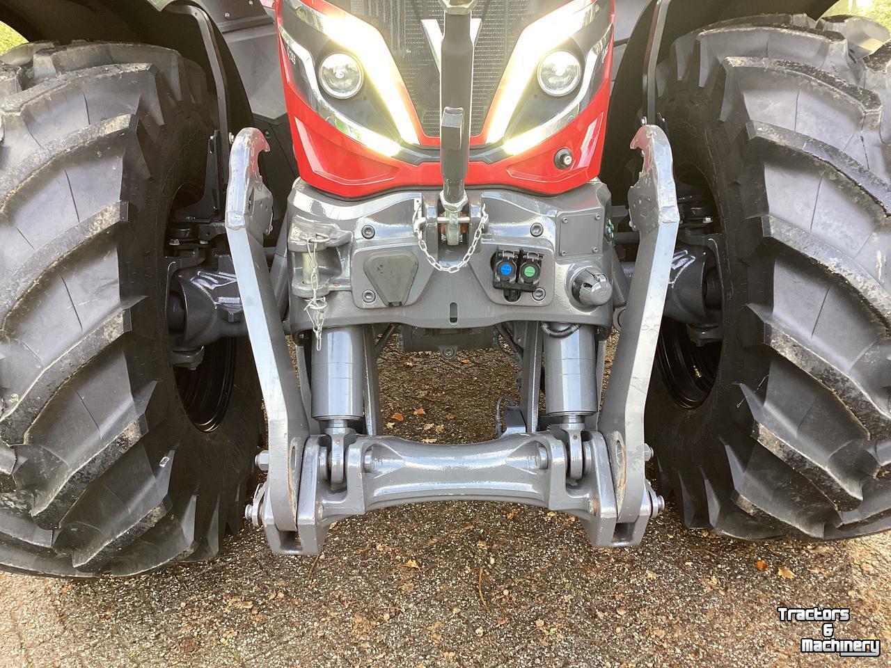 Tractor Valtra Q285