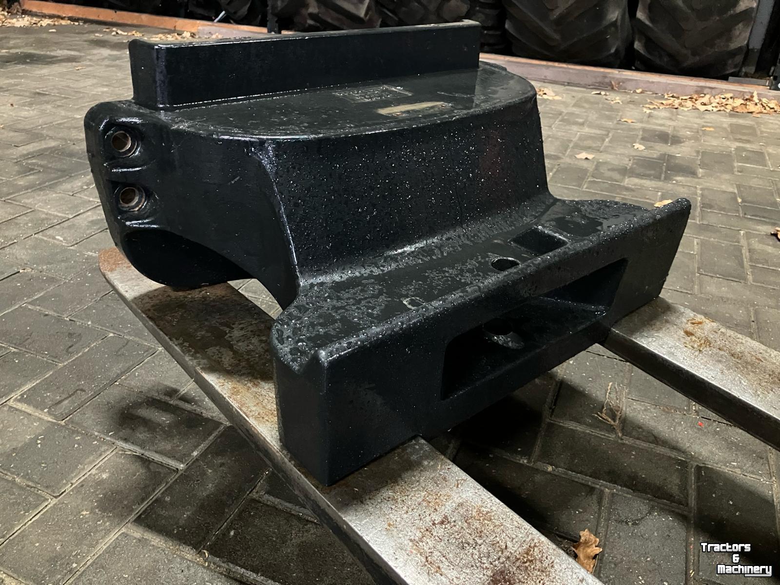 Frontweights Case Gewicht  IH Vestrum 100