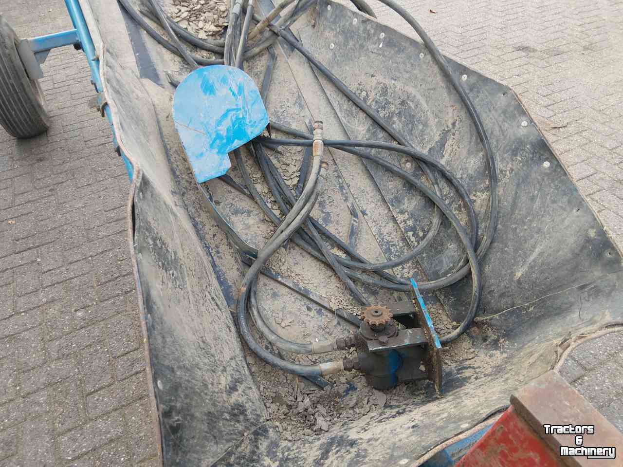Conveyor  Apollo Transportband 6 meter lang Hydr. en Elek.
