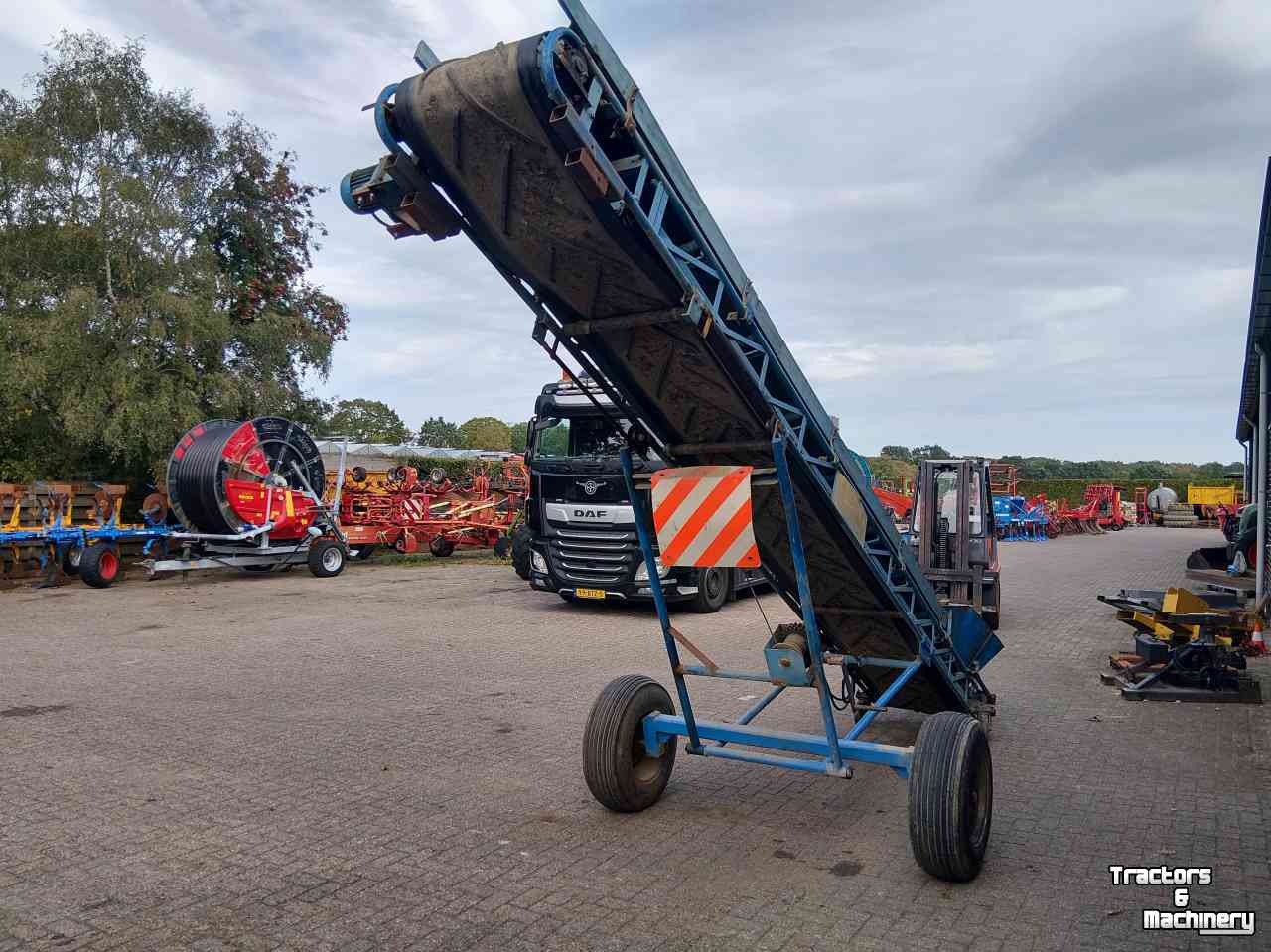 Conveyor  Apollo Transportband 6 meter lang Hydr. en Elek.