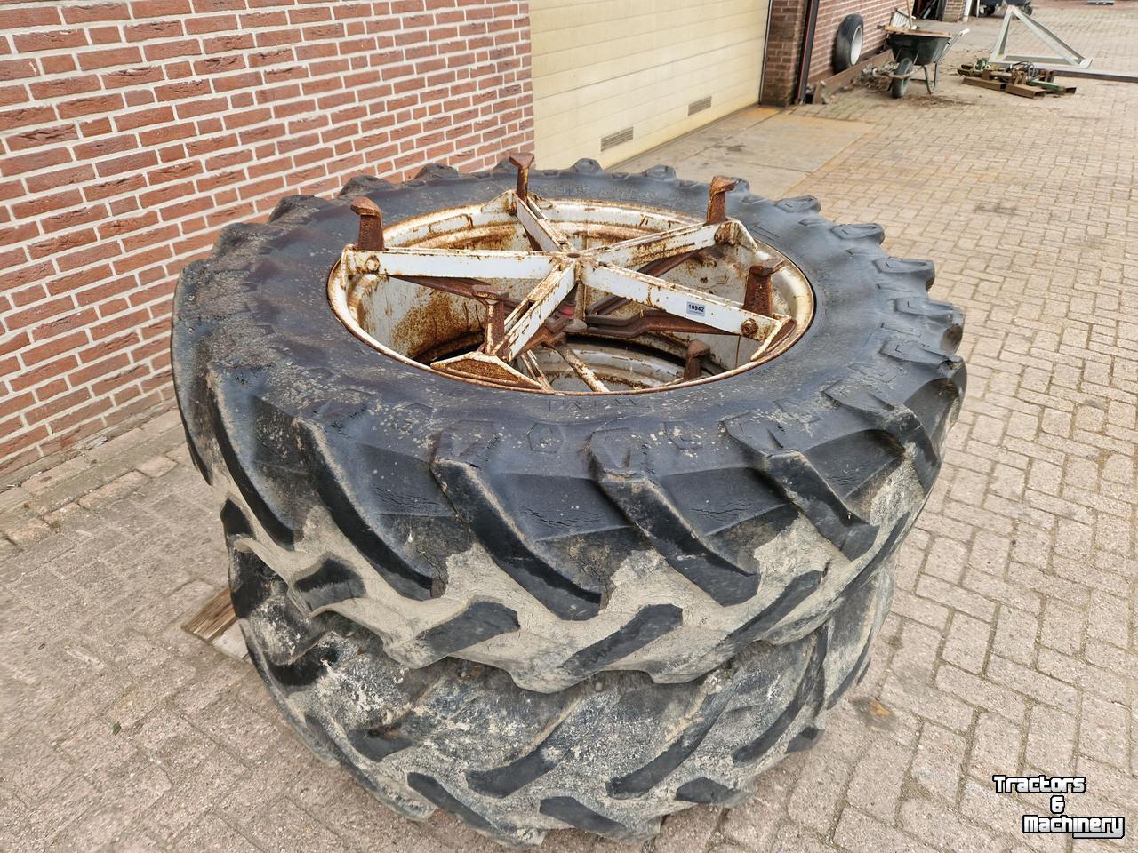 Wheels, Tyres, Rims & Dual spacers  Set dubbelluchtbanden