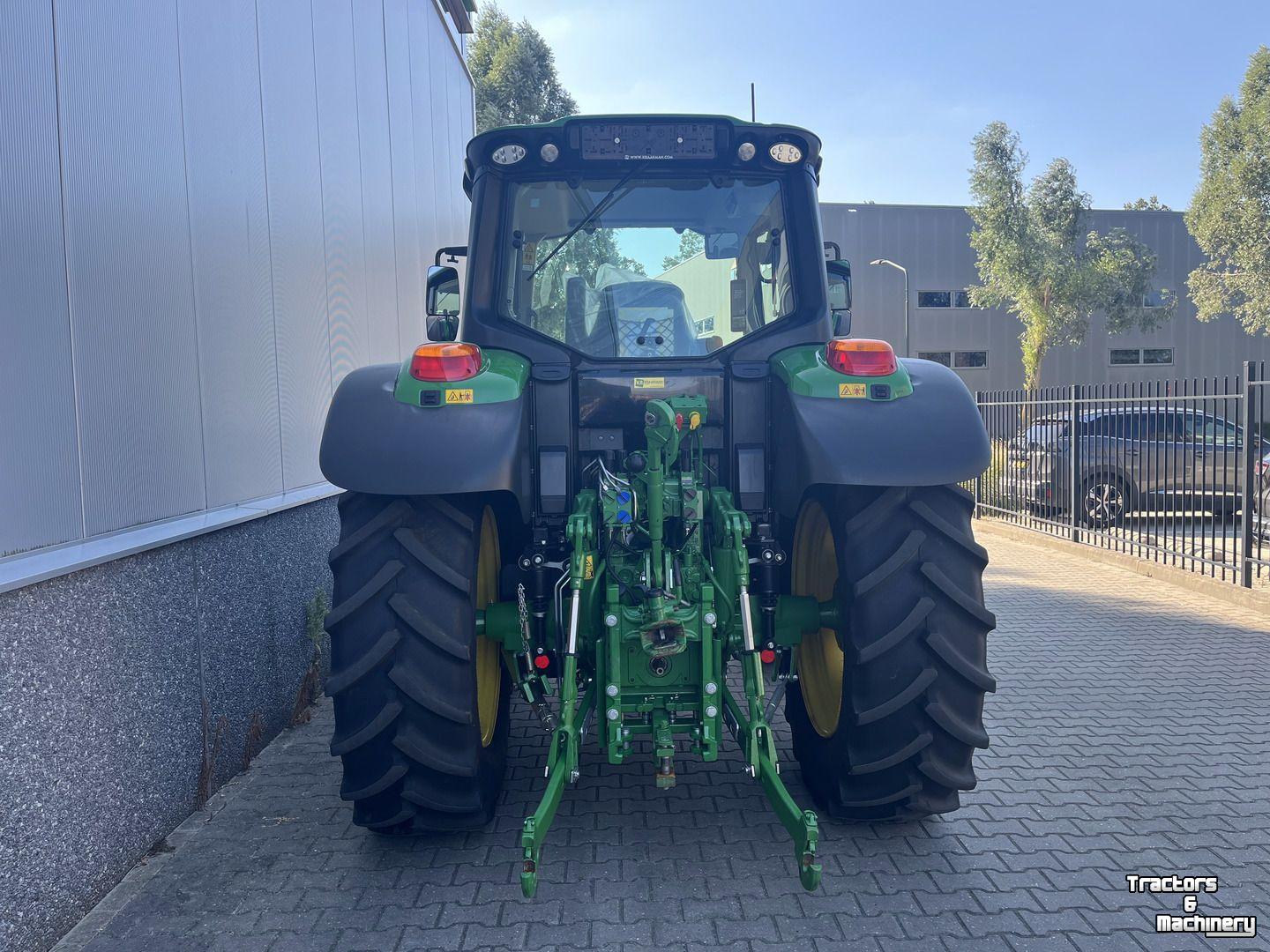 Tractor John Deere 6100M