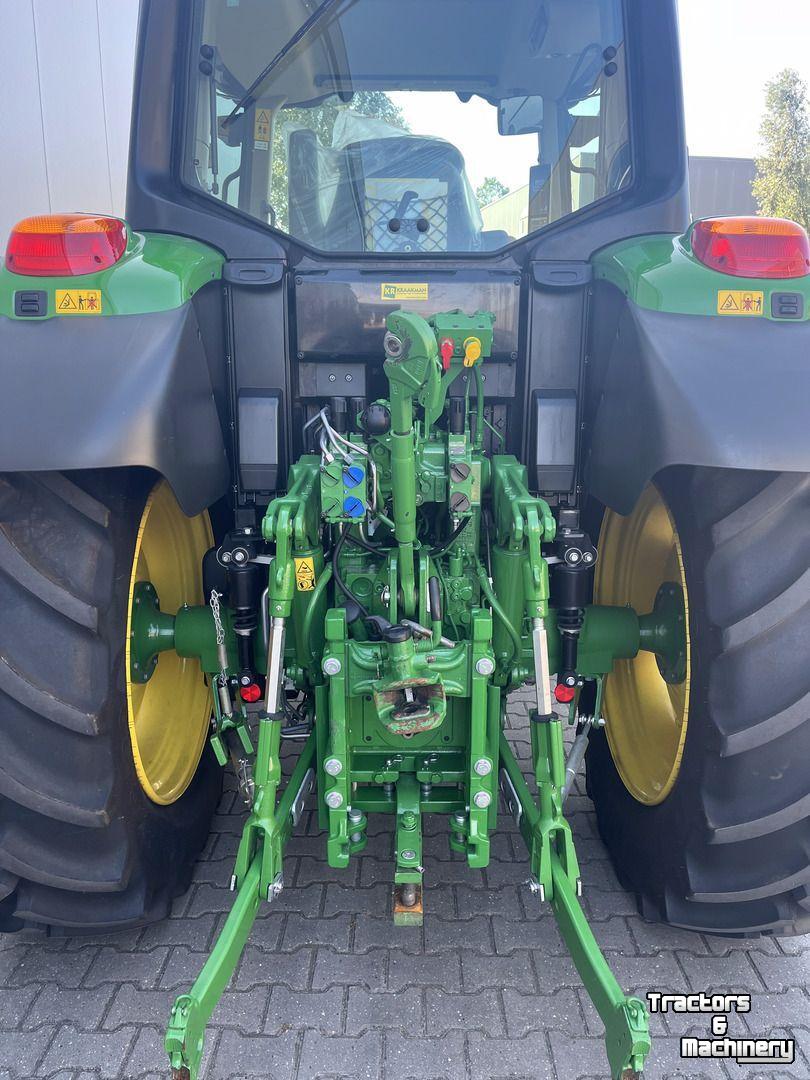 Tractor John Deere 6100M