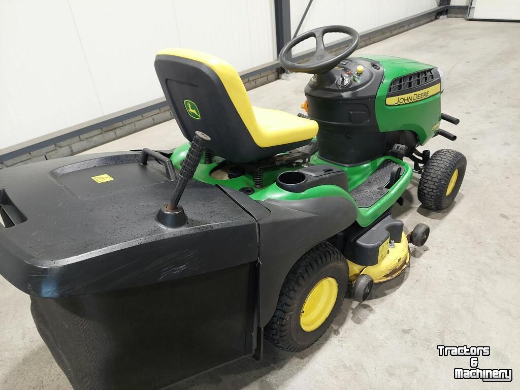 Ride-on mower John Deere X 155R