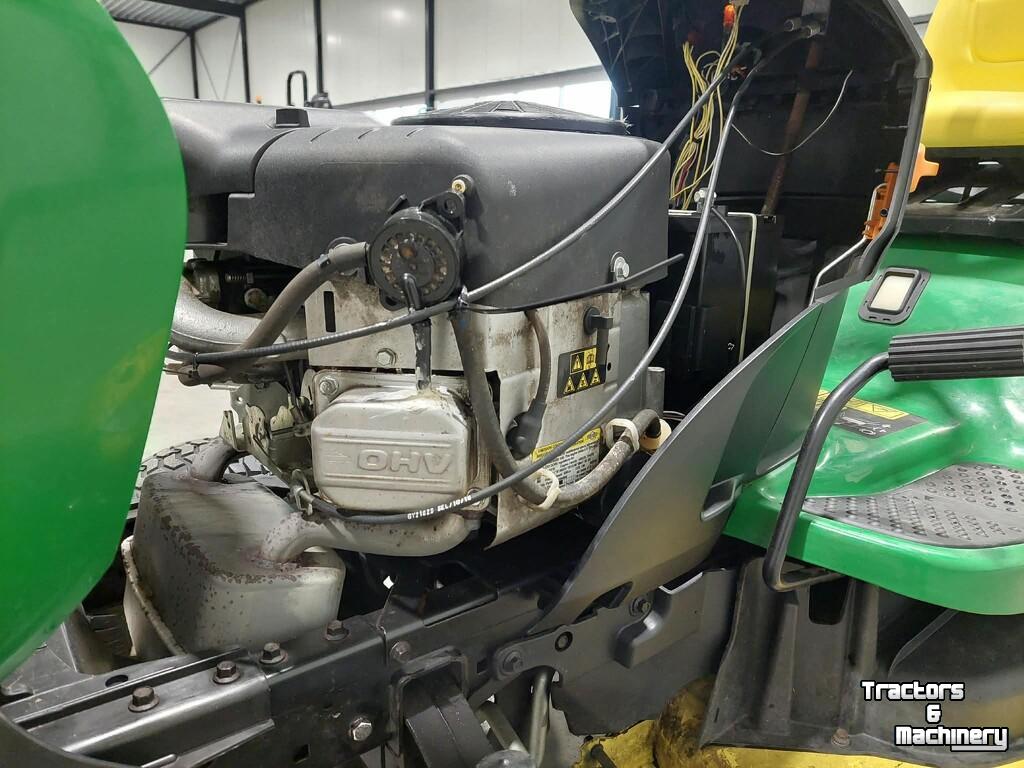 Ride-on mower John Deere X 155R