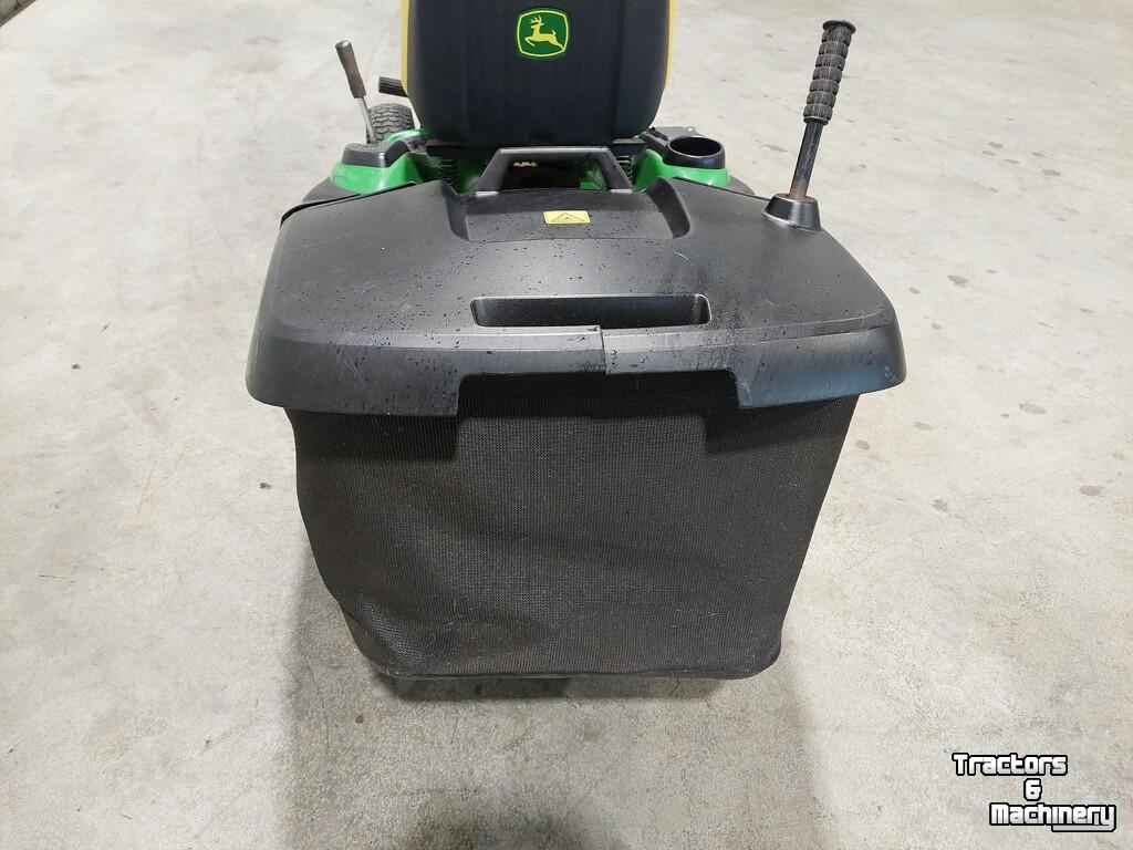 Ride-on mower John Deere X 155R