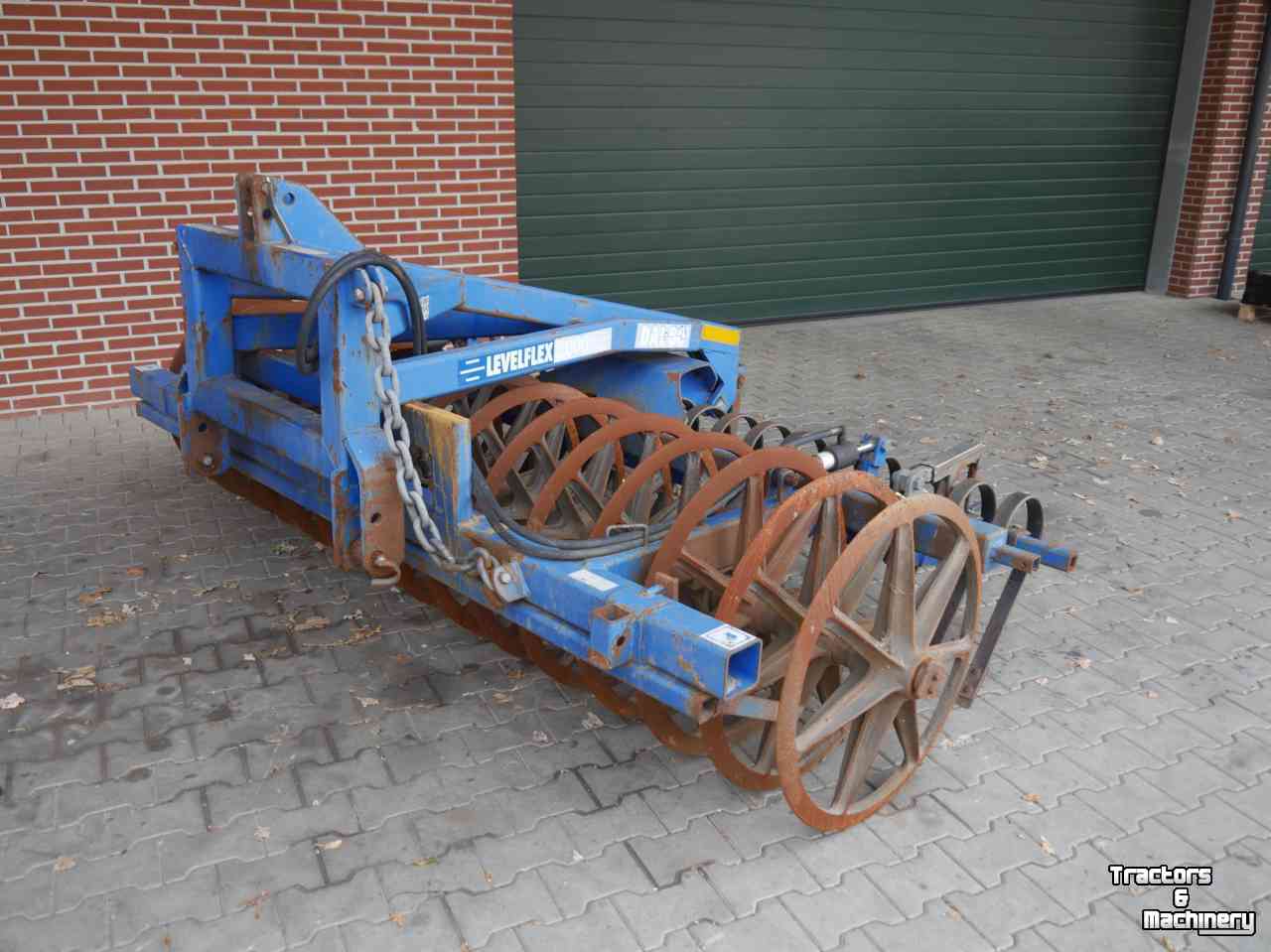 Furrow presses Dalbo Levelflex 2000 3m + crossboard