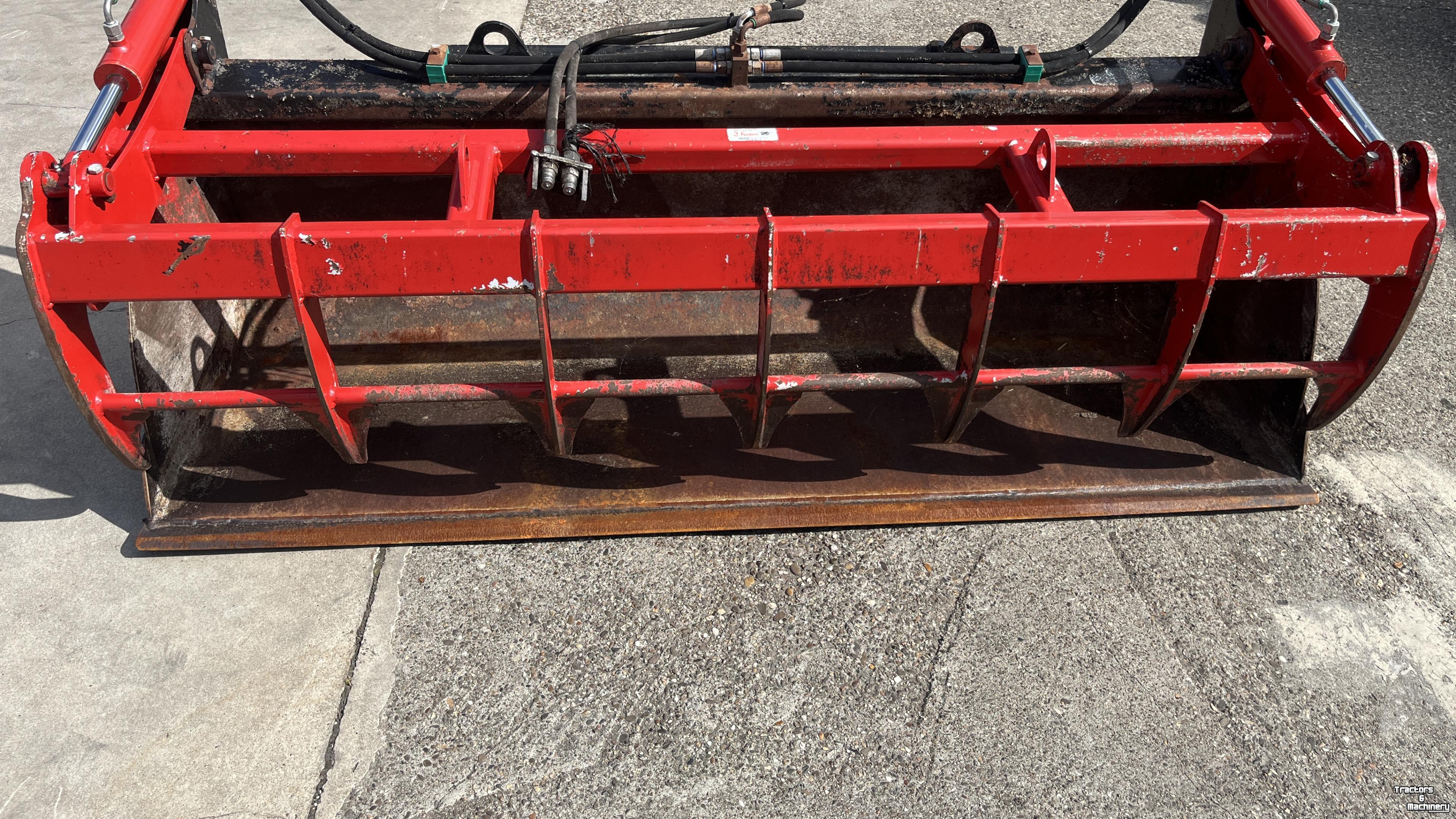 Silage Grabbucket / Grabfork  Pelikaan bak 2 meter