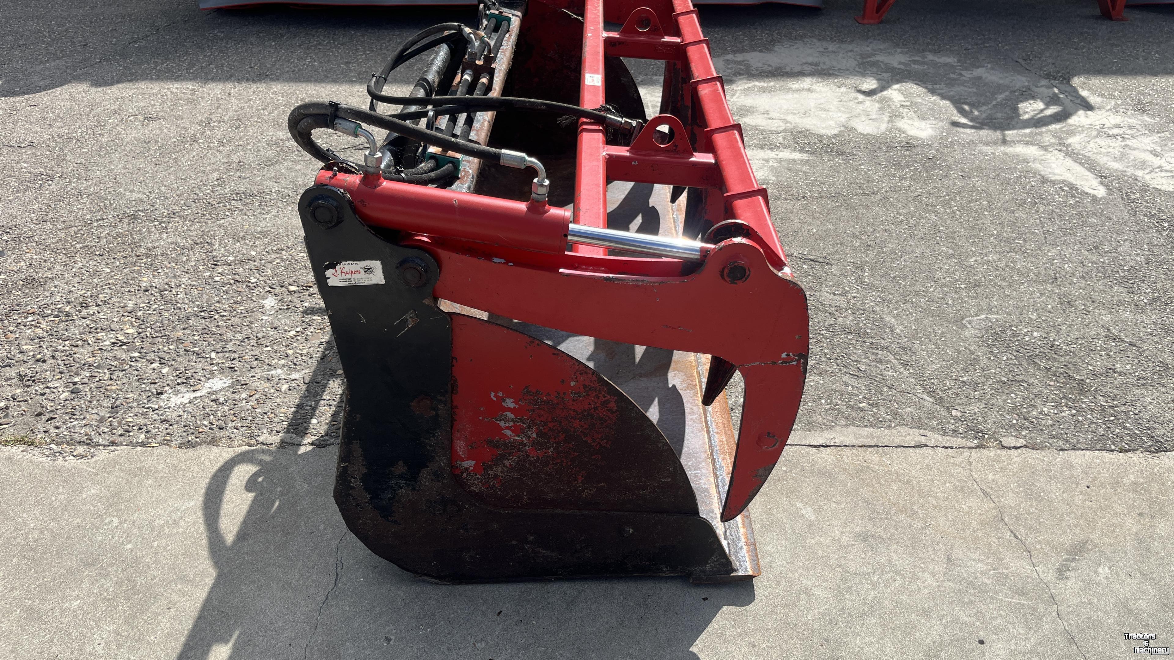 Silage Grabbucket / Grabfork  Pelikaan bak 2 meter