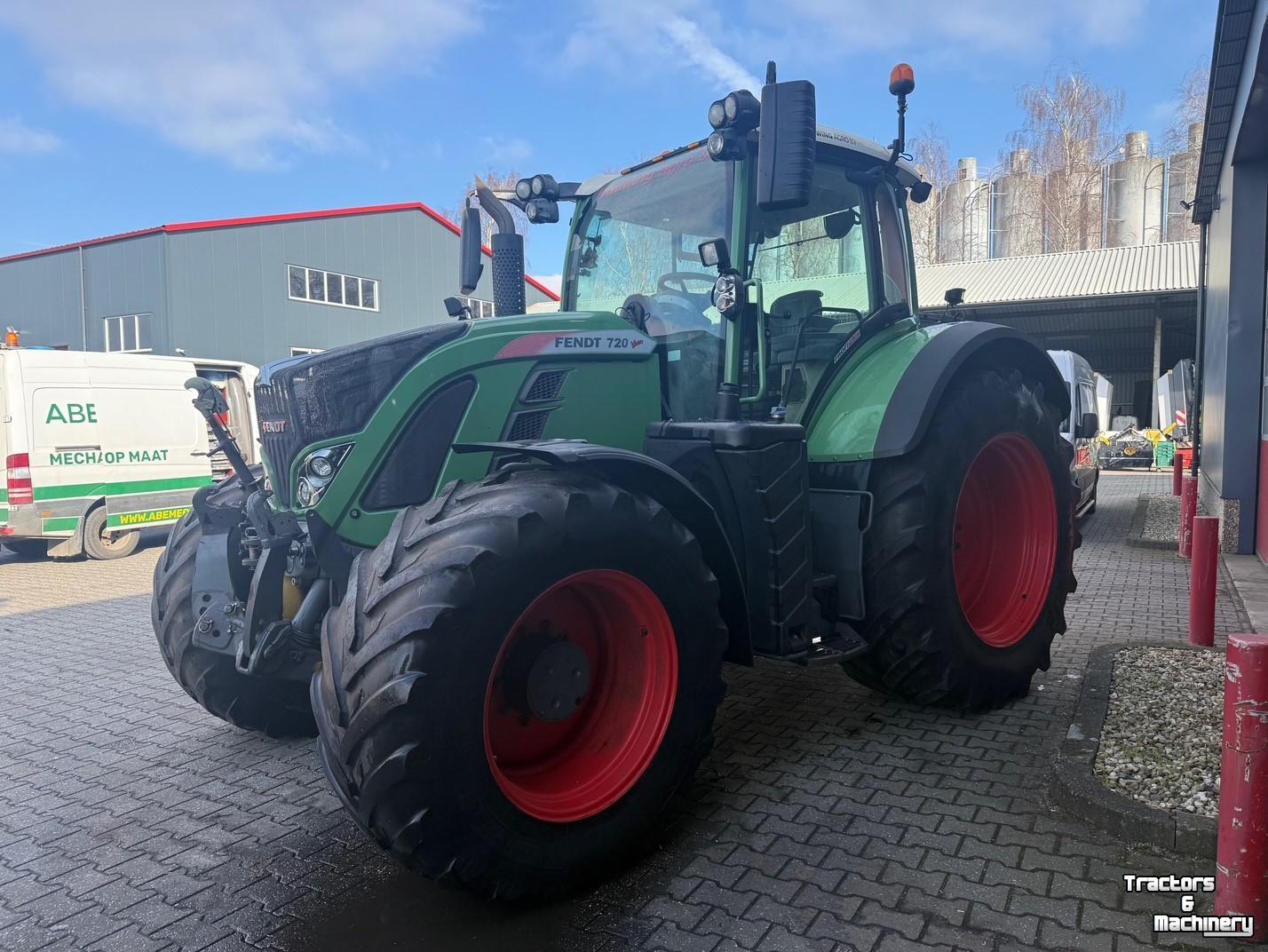 Tractor Fendt 720 S4 Profi+